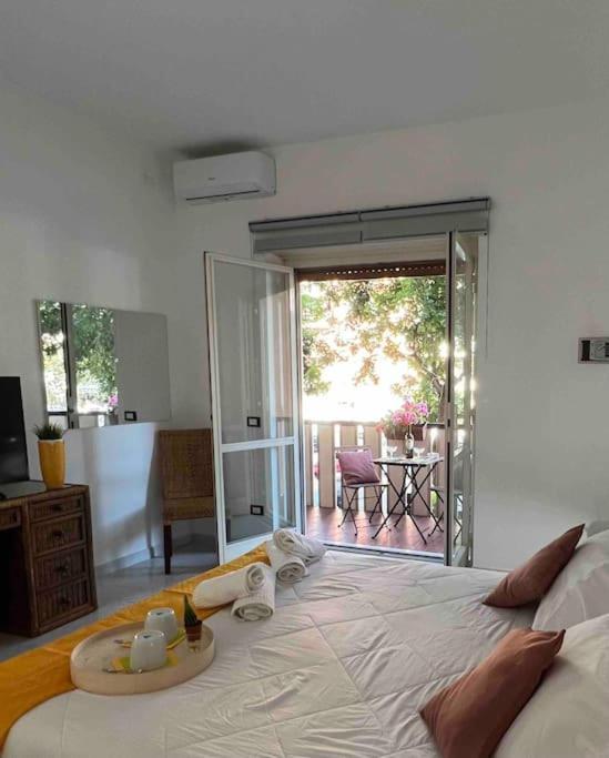 3 Fermate Dal Colosseo - Casa Vacanze Elena - 50 M Da Metro Garbatella โรม ภายนอก รูปภาพ