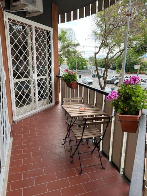 3 Fermate Dal Colosseo - Casa Vacanze Elena - 50 M Da Metro Garbatella โรม ภายนอก รูปภาพ